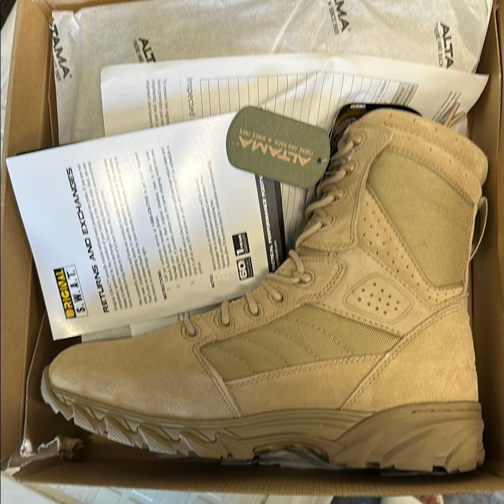 Tan High-Top Tactical Boots with Rugged Sole
